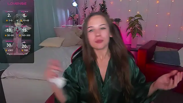 Makima lee online show from 12-16-24, 04:49