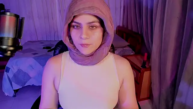 Snapshot of isabelacooperr chatting on 05-22-26, 04:08 isabelacooperr online show from 05-22-26, 04:08