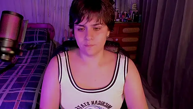 Snapshot of isabelacooperr chatting on 08-03-26, 03:49 isabelacooperr online show from 08-03-26, 03:49