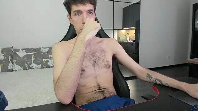 White Dylan online show from 02-07-26, 03:43