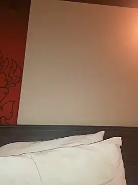 English-Chloe96 online show from 03-02-25, 03:27