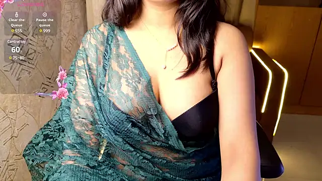 Snapshot of Punjabi_Queen1 chatting on 01-17-25, 03:43 Punjabi Queen1 online show from 01-17-25, 03:43