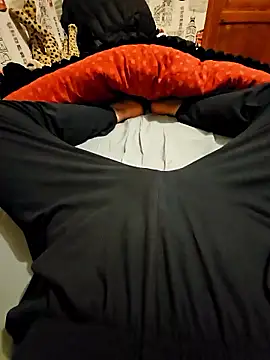 Snapshot of Azerty0911 chatting on 01-08-26, 08:11 Azerty0911 online show from 01-08-26, 08:11