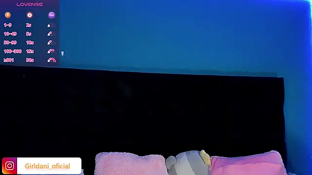 Liittle foxxxy online show from 01-09-25, 06:06