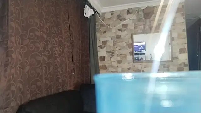 Snapshot of only_victoriacox chatting on 01-09-25, 09:27 only victoriacox online show from 01-09-25, 09:27