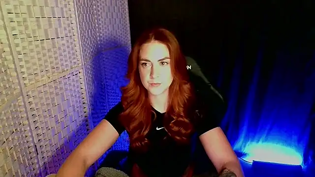 KayleyxEmily online show from 04-11-26, 08:02