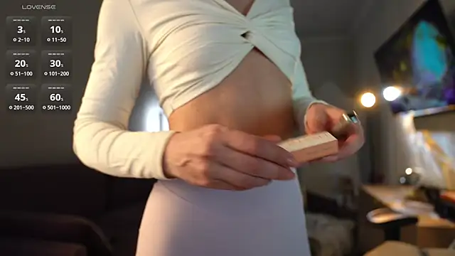 Coconutkittyy online show from 04-07-26, 04:40