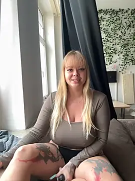AnnaLenaaa online show from 09-25-25, 01:15