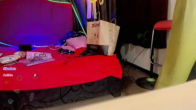 Snapshot of Gabyqueen70 chatting on 02-16-26, 03:02 Gabyqueen70 online show from 02-16-26, 03:02