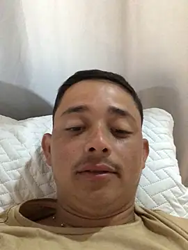 isacalejandroo online show from 02-15-25, 04:34