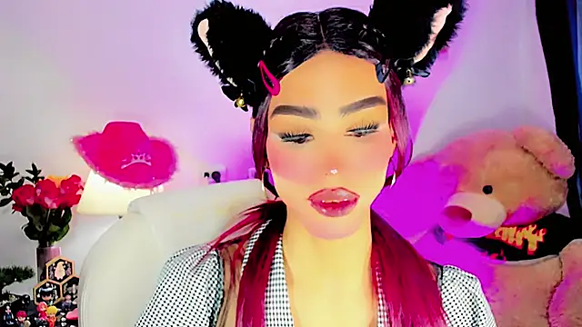 Snapshot of dollswit01 chatting on 02-16-25, 08:00 dollswit01 online show from 02-16-25, 08:00