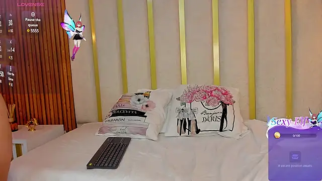 Snapshot of love_mommy chatting on 02-24-25, 01:57 love mommy online show from 02-24-25, 01:57