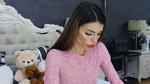 LaraDivine online show from 04-17-26, 06:38