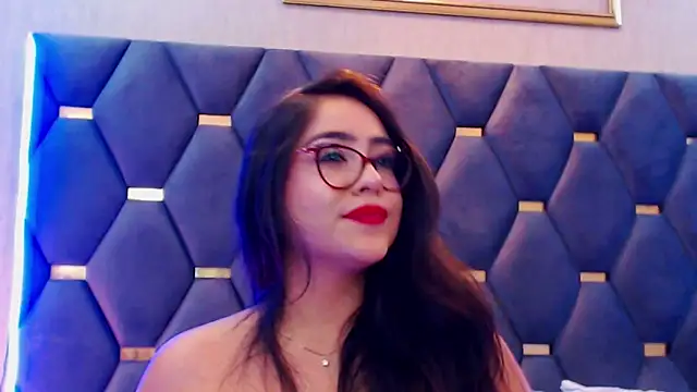 Snapshot of DevonPiers chatting on 12-03-24, 06:17 DevonPiers online show from 12-03-24, 06:17