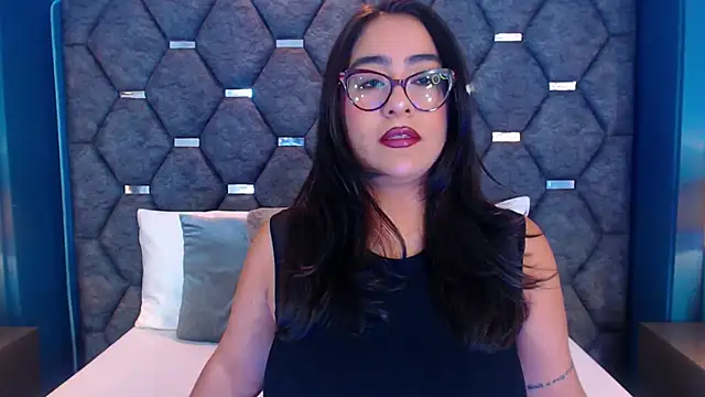 Snapshot of DevonPiers chatting on 09-10-25, 12:05 DevonPiers online show from 09-10-25, 12:05