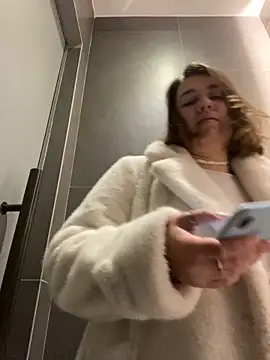 SuzieMurray online show from 12-06-24, 12:27