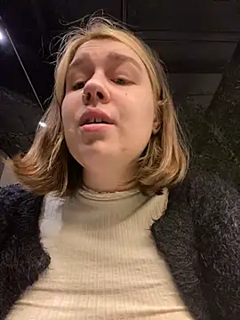 SuzieMurray online show from 12-18-24, 12:18