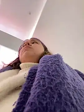 SuzieMurray online show from 12-21-24, 09:23