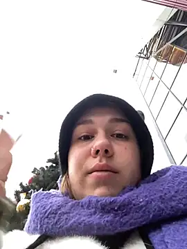 SuzieMurray online show from 12-25-24, 09:13