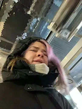 SuzieMurray online show from 12-27-24, 09:17