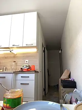 SuzieMurray online show from 03-15-25, 07:20