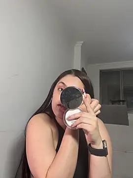 Snapshot of kimberlyhills1 chatting on 12-14-24, 11:01 kimberlyhills1 online show from 12-14-24, 11:01