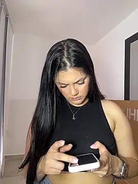 Snapshot of kimberlyhills1 chatting on 11-30-25, 09:19 kimberlyhills1 online show from 11-30-25, 09:19