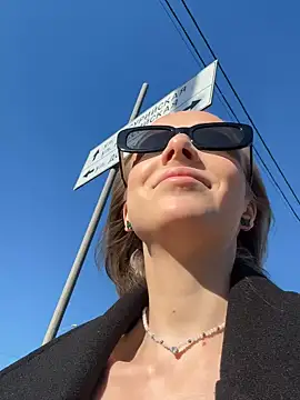 Snapshot of CaseyStar chatting on 01-09-25, 09:16 CaseyStar online show from 01-09-25, 09:16