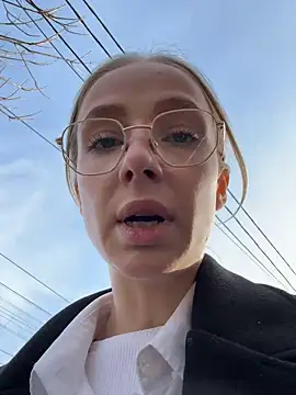 Snapshot of CaseyStar chatting on 02-02-25, 09:08 CaseyStar online show from 02-02-25, 09:08