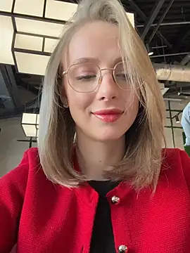 Snapshot of CaseyStar chatting on 02-21-25, 09:24 CaseyStar online show from 02-21-25, 09:24