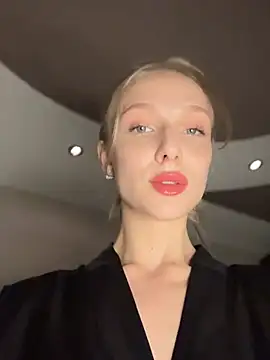 Snapshot of CaseyStar chatting on 03-08-25, 07:31 CaseyStar online show from 03-08-25, 07:31