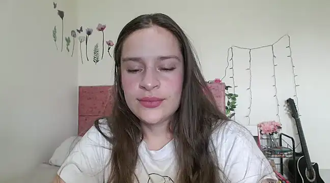 Snapshot of Serenity chatting on 01-16-25, 04:07 Serenity online show from 01-16-25, 04:07