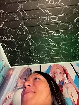 Im Little online show from 12-05-25, 03:26