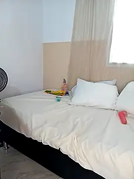 Snapshot of Kendra_Kait chatting on 01-28-25, 09:19 Kendra Kait online show from 01-28-25, 09:19