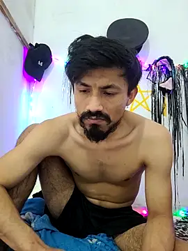 Snapshot of charlesss19 chatting on 02-08-25, 02:38 charlesss19 online show from 02-08-25, 02:38