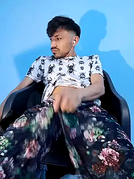 Snapshot of charlesss19 chatting on 03-20-25, 06:52 charlesss19 online show from 03-20-25, 06:52