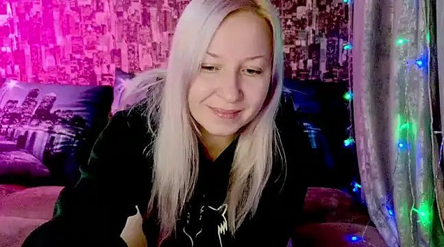 Snapshot of sarakatherin chatting on 12-08-24, 08:36 sarakatherin online show from 12-08-24, 08:36