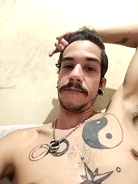 gatobranco001 online show from 03-03-25, 05:39
