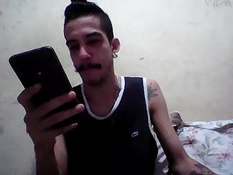 gatobranco001 online show from 03-18-25, 11:53
