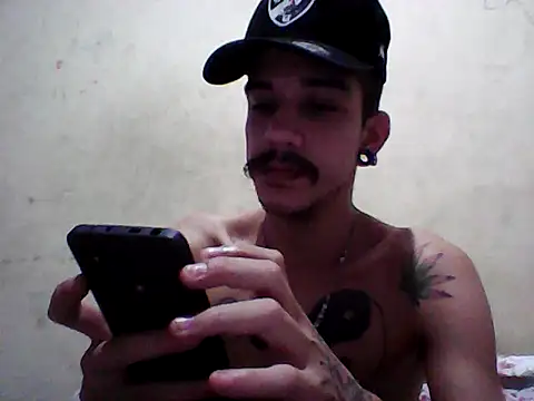 gatobranco001 online show from 03-19-25, 02:59