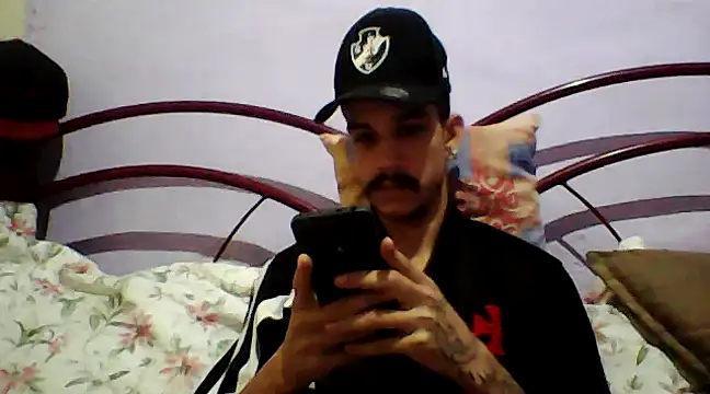 gatobranco001 online show from 03-21-25, 02:18