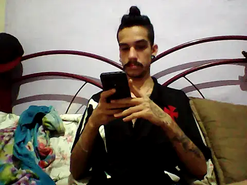 gatobranco001 online show from 03-21-25, 09:34