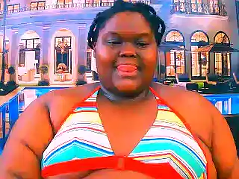 Snapshot of EbonyHotBuns chatting on 05-06-26, 06:30 EbonyHotBuns online show from 05-06-26, 06:30