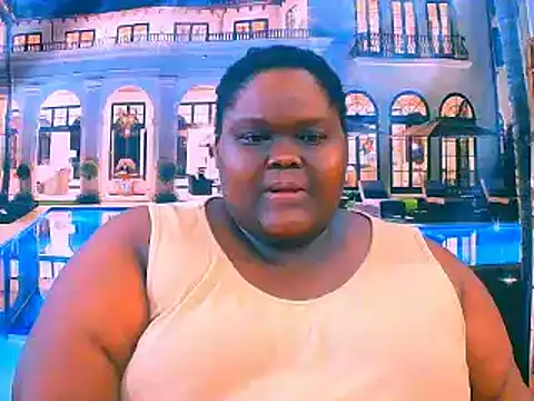 Snapshot of EbonyHotBuns chatting on 06-01-26, 06:20 EbonyHotBuns online show from 06-01-26, 06:20