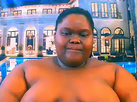Snapshot of EbonyHotBuns chatting on 06-11-26, 12:32 EbonyHotBuns online show from 06-11-26, 12:32