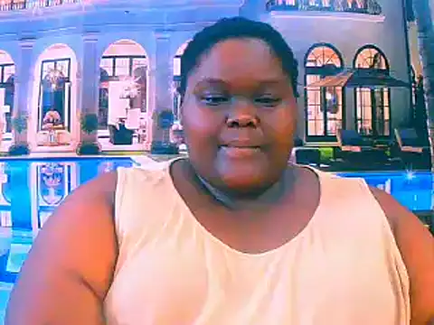 Snapshot of EbonyHotBuns chatting on 06-17-26, 06:27 EbonyHotBuns online show from 06-17-26, 06:27