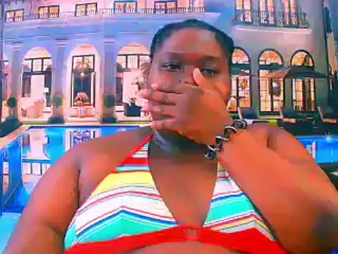 Snapshot of EbonyHotBuns chatting on 06-25-26, 06:12 EbonyHotBuns online show from 06-25-26, 06:12