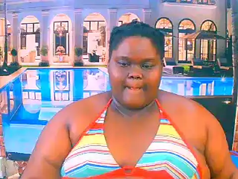 Snapshot of EbonyHotBuns chatting on 07-18-26, 11:36 EbonyHotBuns online show from 07-18-26, 11:36
