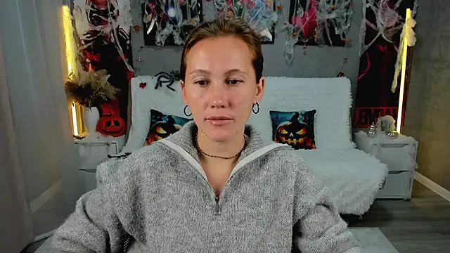 MichelleOrtis online show from 10-29-25, 12:29