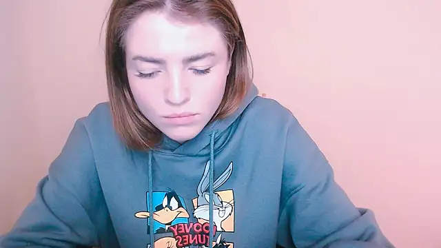 Snapshot of MissOliviaa_ chatting on 01-15-25, 11:43 MissOliviaa online show from 01-15-25, 11:43